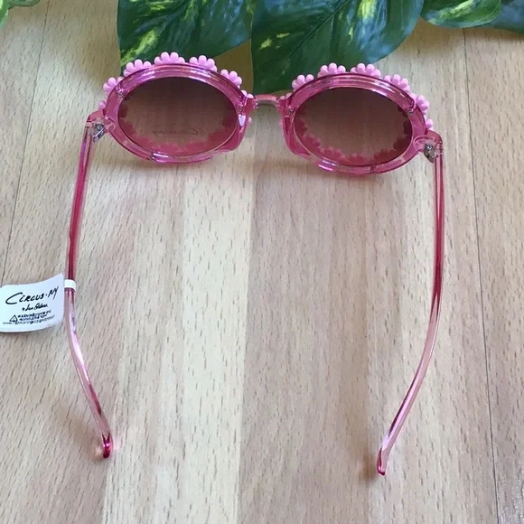 Daisy Sunglasses by Circus NY Sam Edelman - Picture 8 of 15